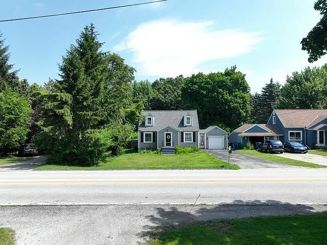 4317 Kirtland Rd photo 1