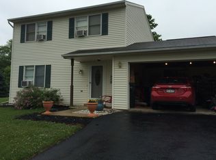 4 E Christy Dr, Mount Holly Springs, PA 17065