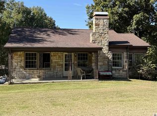 5225 Reidland Rd, Paducah, KY 42003