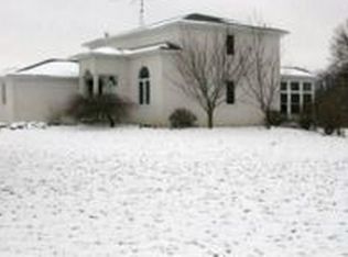 1348 E Beard Rd, Perry, MI 48872