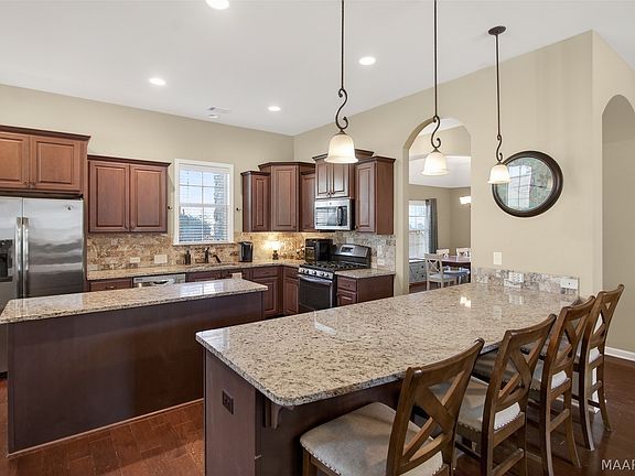 5th image of 9409 Gunnison Dr