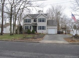 1091 Windlass Dr, Manahawkin, NJ 08050
