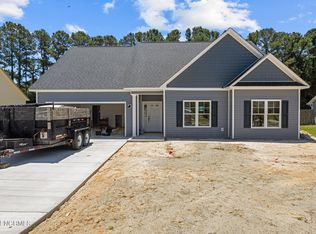 209 Pecan Grove Ct, New Bern, NC 28562
