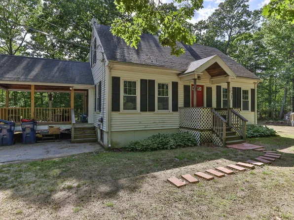 59 Grove Street, Foxborough, MA 02035