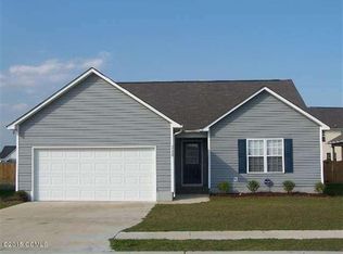 314 Providence Dr, Jacksonville, NC 28546