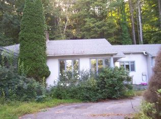 72 Wardon Rd, Putney, VT 05346