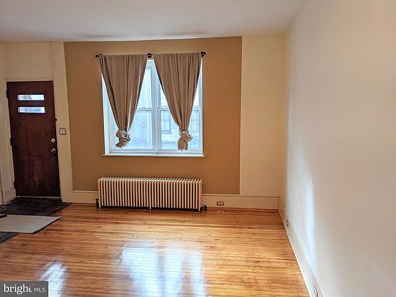 4th image of 4811 Umbria St