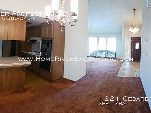 4th image of 1221 Cedarbrook Way