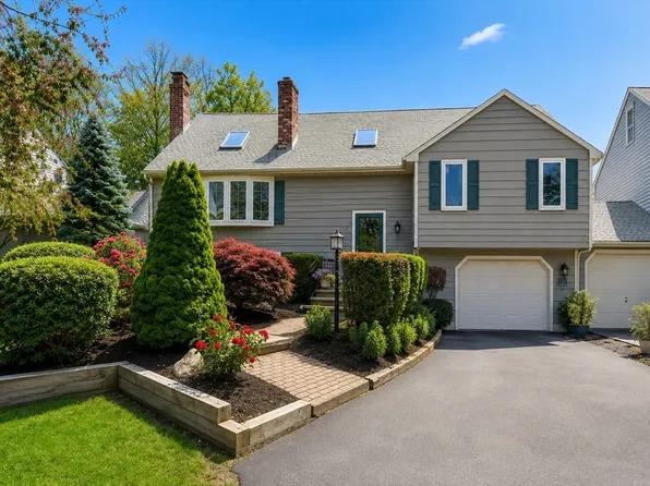 229 Comfort St Unit 229, Bridgewater, MA 02324