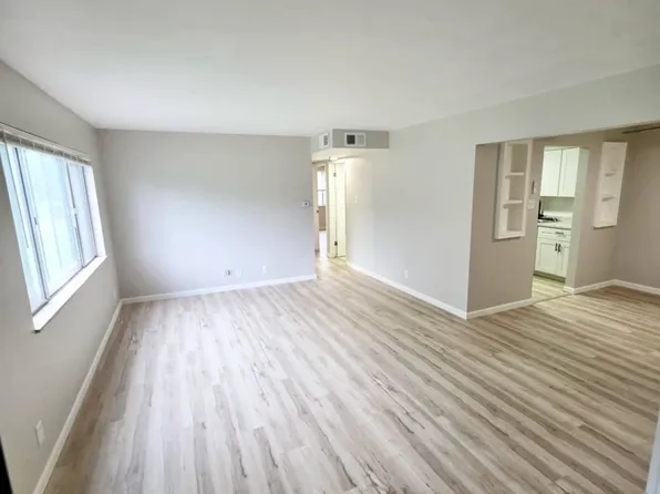 Bellevue Park Apartments, 315 Susann Ct #9, Belleville, IL 62226