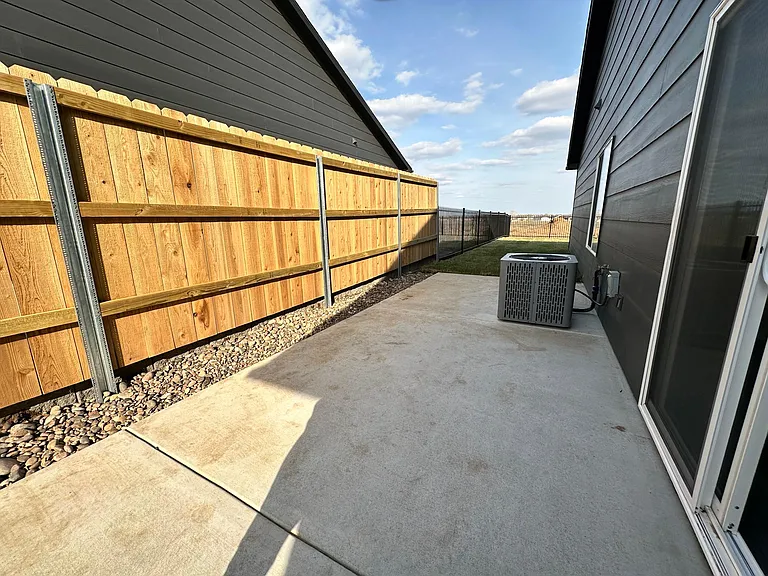 13407 W Haskell Ct — Photo 24
