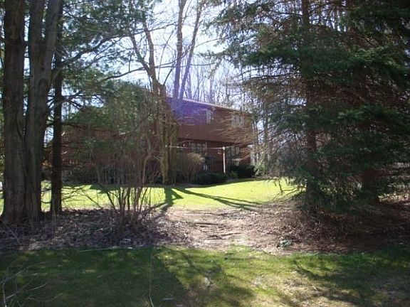 5th image of 3139 Hidden Lake Dr