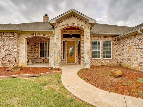 107 Chappel Hill Ct, Weatherford, TX 76088