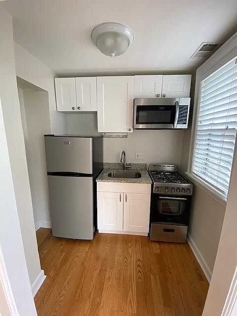 1st image of 5200 S Harper Ave APT 302