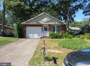 4 Orange Ave, Manahawkin, NJ 08050