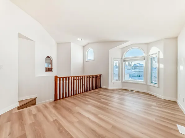14063 128th St NW, Edmonton, AB T6V 1K6