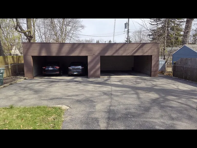 1151 Oakdale Ave — Photo 7