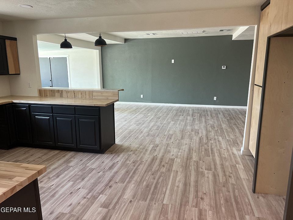 1st image of 3109 Beachcomber Dr