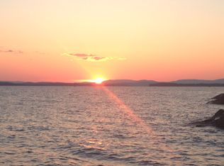 108 Broadside Rd, Wolfeboro, NH 03894