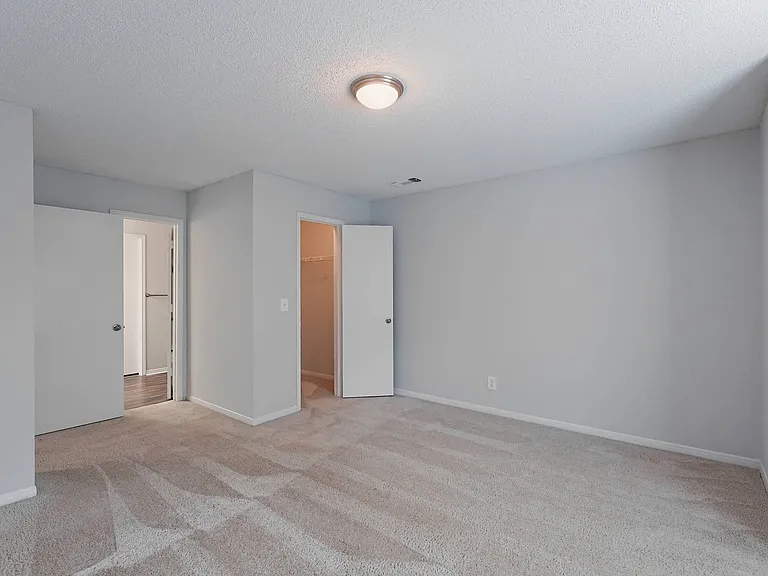 Cambridge Park Apartments — Photo 109