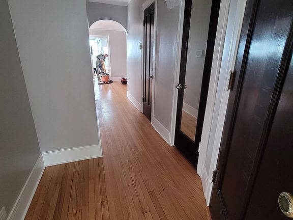 2nd image of 6154 N Hamilton Ave #3