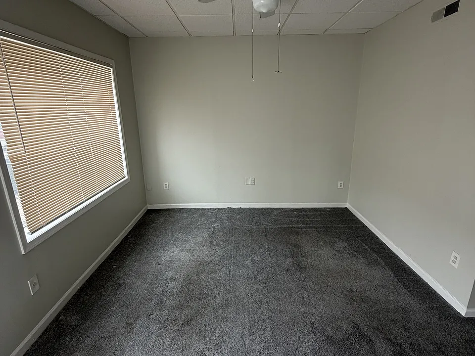 7103-7107 Tulip St - 7107