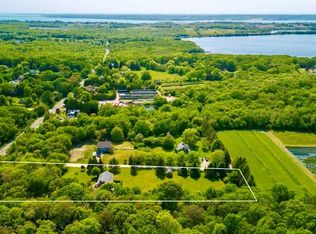 41 Peckham Rd, Little Compton, RI 02837