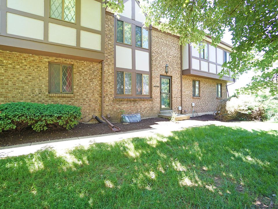 1st image of 7492 Dover Dr #206