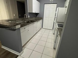 2451 Centergate Dr APT 202, Hollywood, FL 33025
