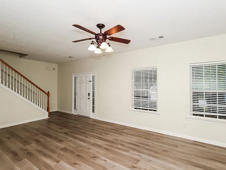 27 Palladio Way — Photo 7