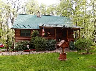 108 Greenbrier Rd, Acme, PA 15610