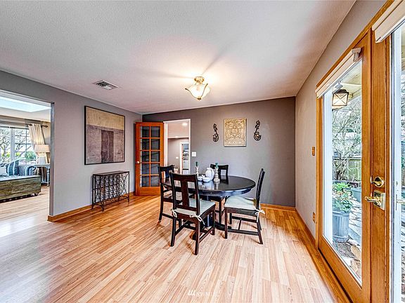 5th image of 13926 120th Ave NE