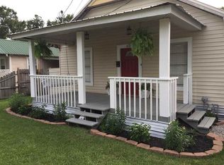 810 Marion St, Port Neches, TX 77651