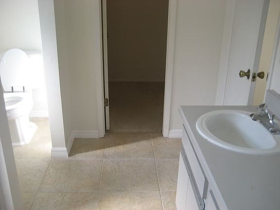 5th image of 2051 Kimberwicke Cir