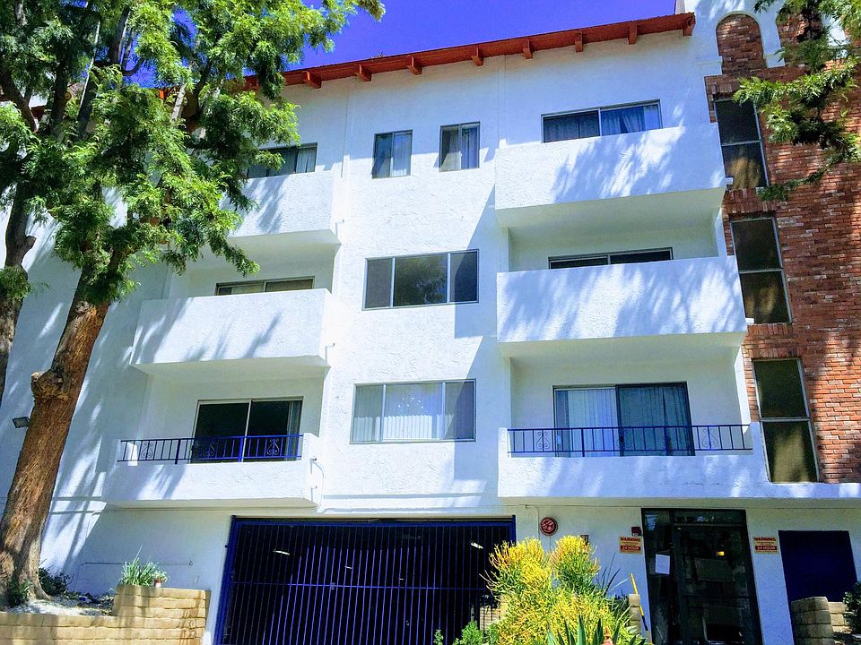 Martel Regency Island Apartments