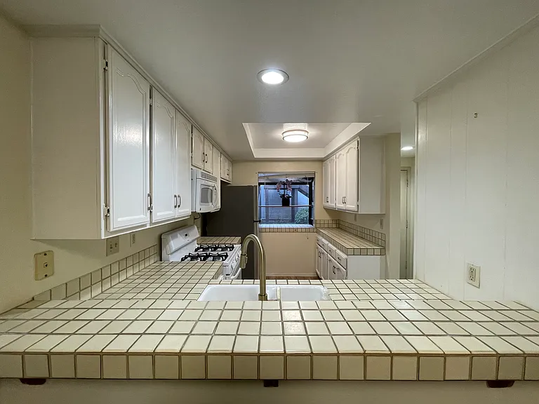 230 Kauai Ln — Photo 23