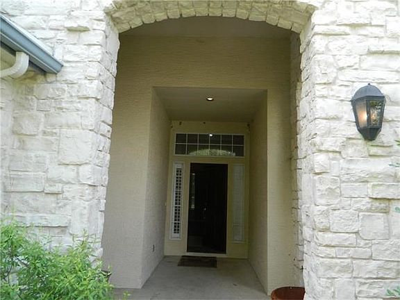 Covered front entrance