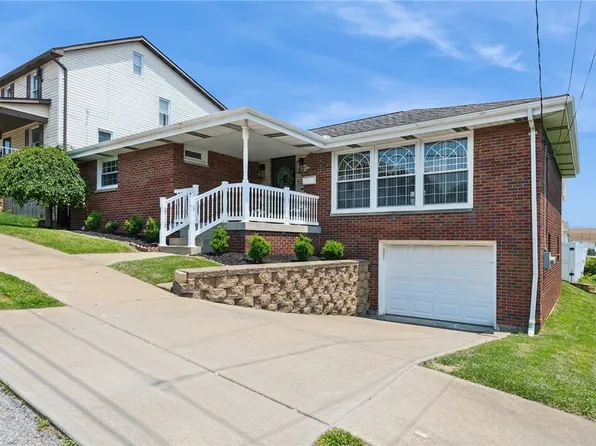 111 S Hitchman St, Mount Pleasant, PA 15666