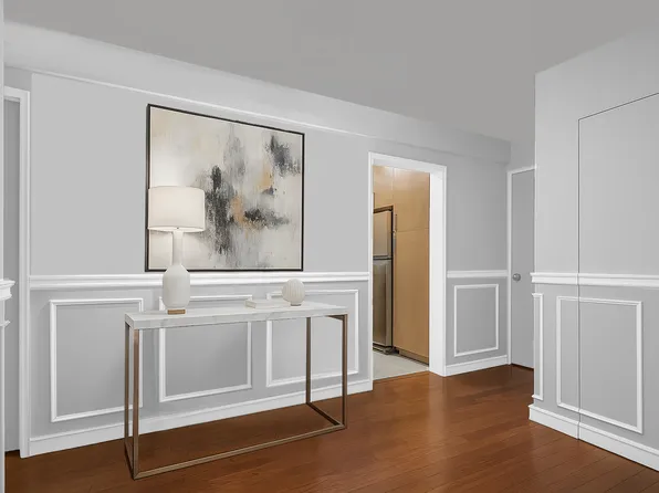 30 East 9th Street 2II image 3 of 6