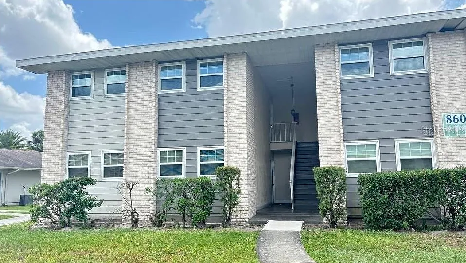860 Sky Lake Cir #C412