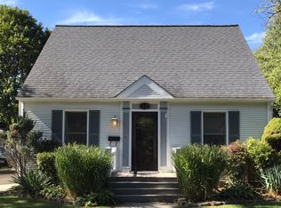 319 N Maiden Ln, Tecumseh, MI 49286