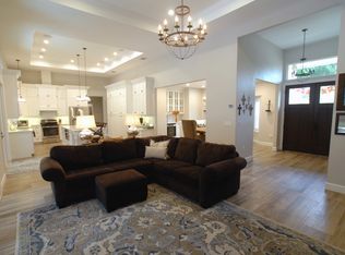 1702 Maple Leaf Dr, Windermere, FL 34786
