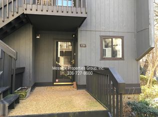 131 Cedar Cove Ln #131, Winston Salem, NC 27104