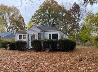 1099 Inman St, Akron, OH 44306