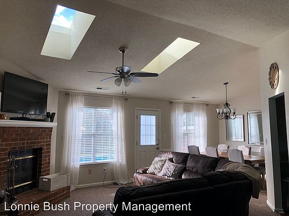5th image of 2056 Townfield Ln