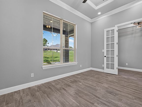 5th image of 180 Hassler Dr