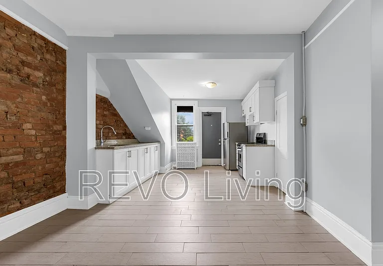 477 King St E #463 — Photo 3