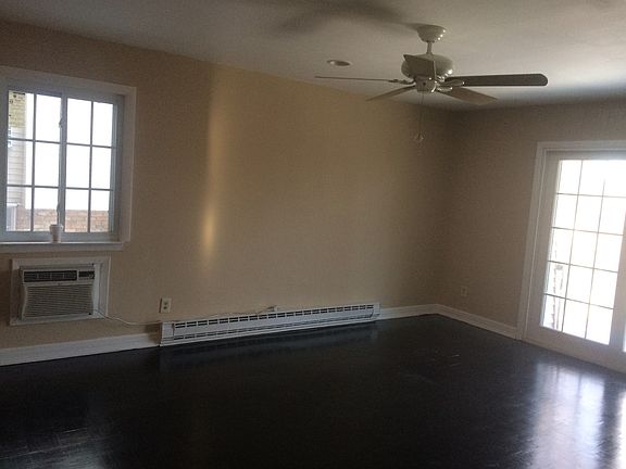 3rd image of 104 Fox Run Ln #4A