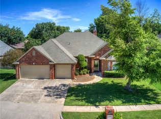 4229 Harrogate Dr, Norman, OK 73072