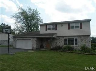 2100 Aster Rd, Macungie, PA 18062